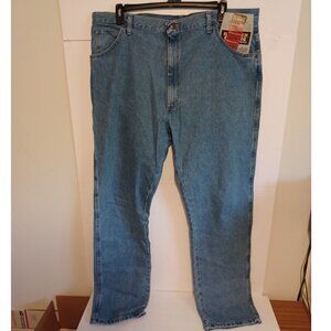 Men's 42x34 Rustler by Wrangler Classic Regular Fit Straight Leg Jeans